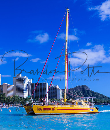 Catamaran Waikiki Beach